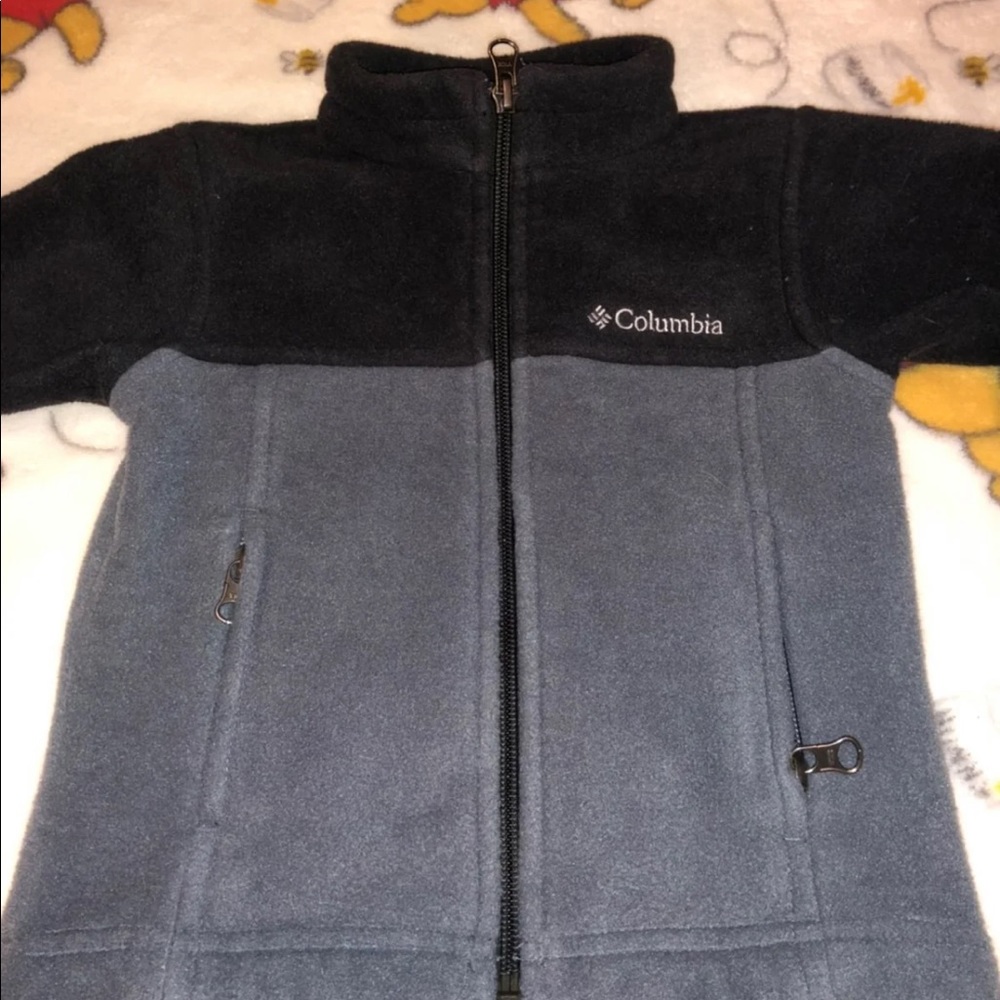 ❌ Sold on ♏️ercari❌Toddler Columbia Fleece Sweater